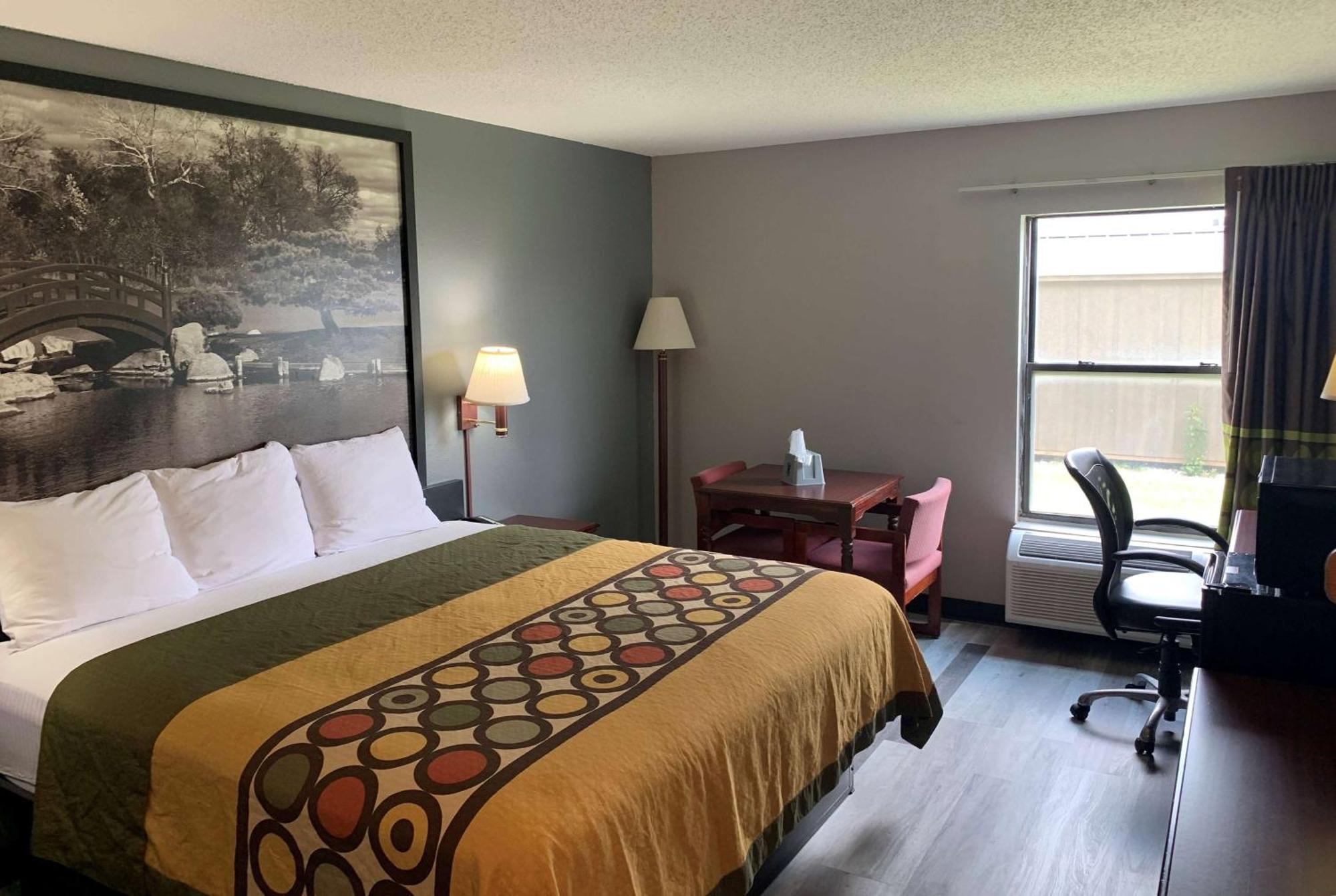 Super 8 By Wyndham