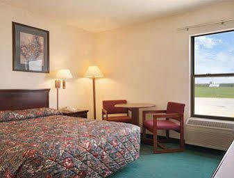 Super 8 By Wyndham